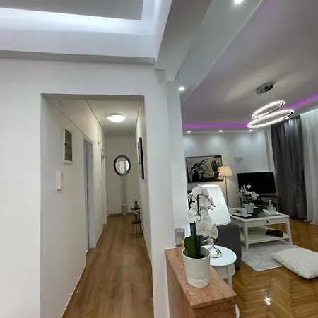 Modern Apartment In The Heart Of Athens. Exterior foto